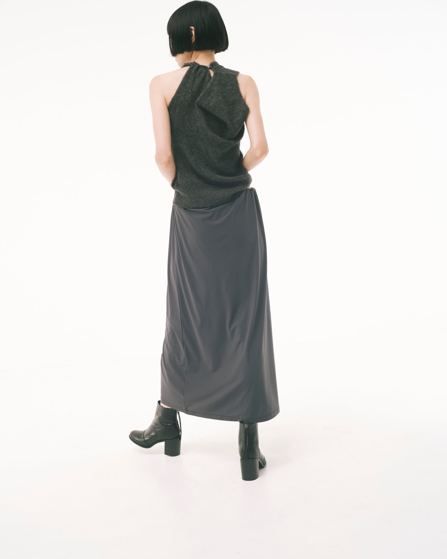 Sellenatela - GINA BLACK