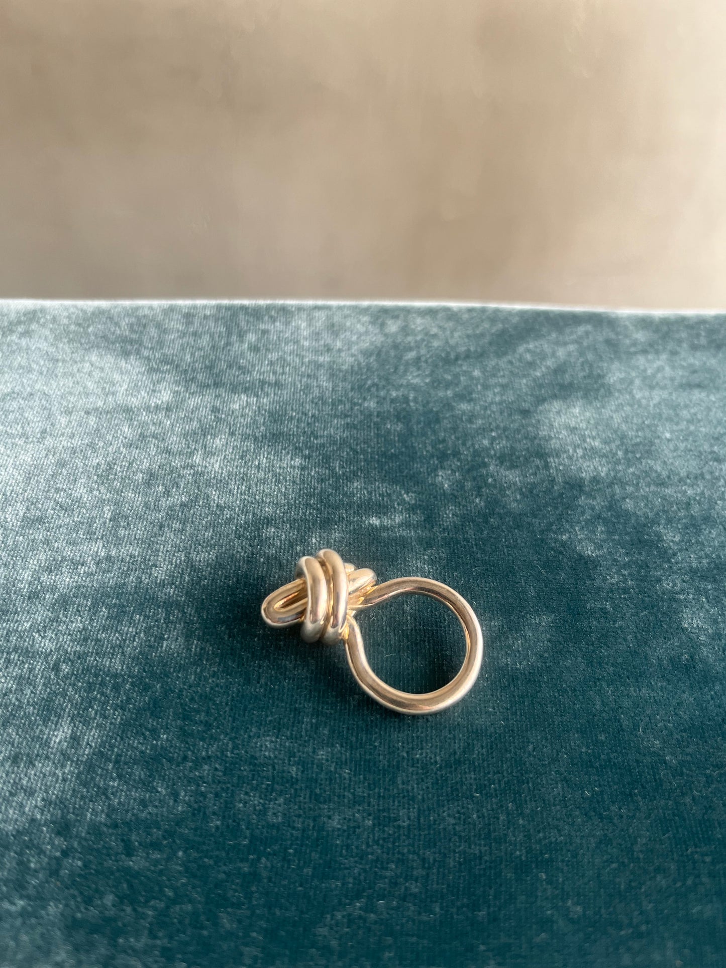 R.ALAGAN - KNOT RING