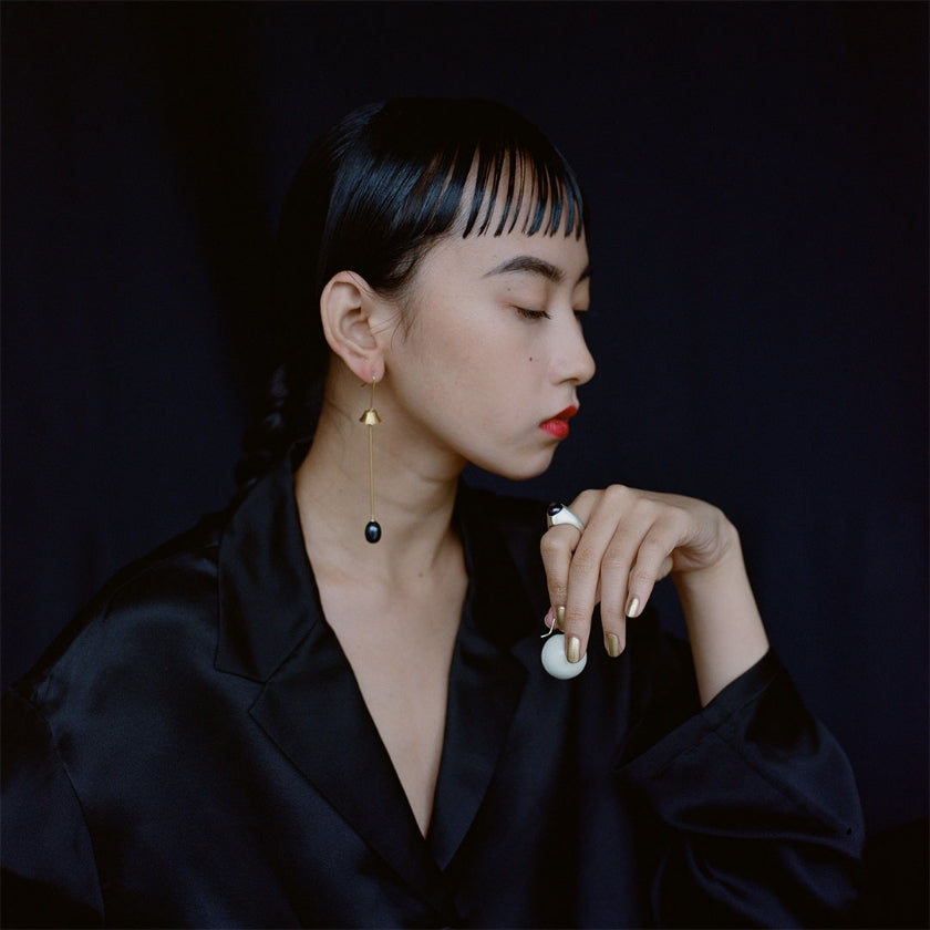 R.ALAGAN - LAMP EARRING