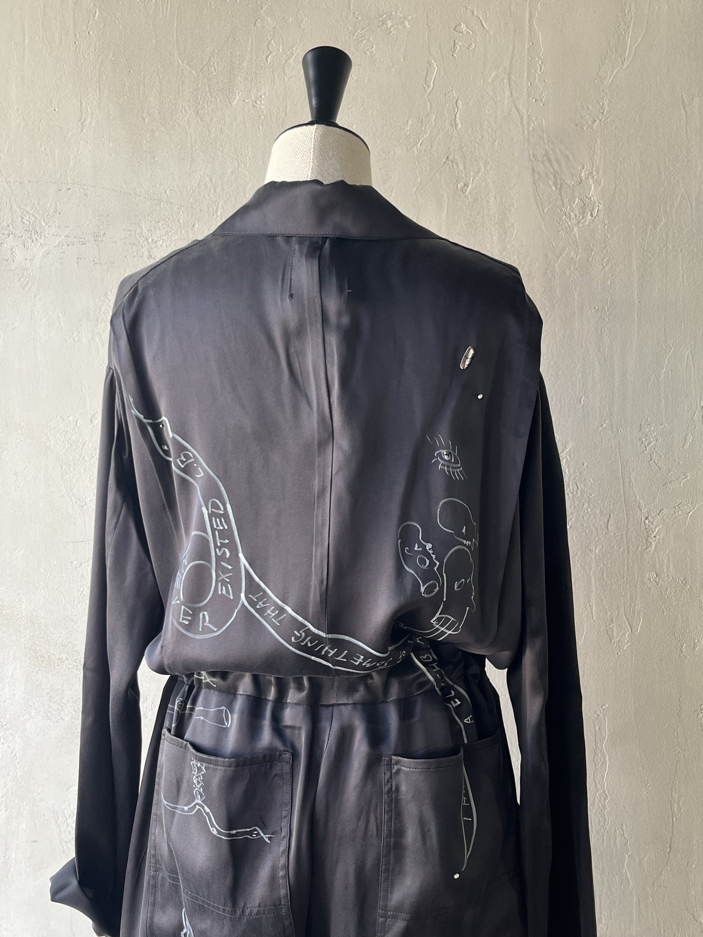 wonderound - SILK WORKSUIT HAND DRAWING