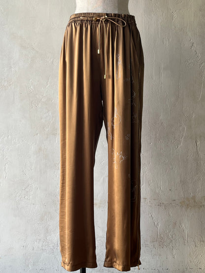wonderound - PANTS WITH ZIPPER HAND DRAWING