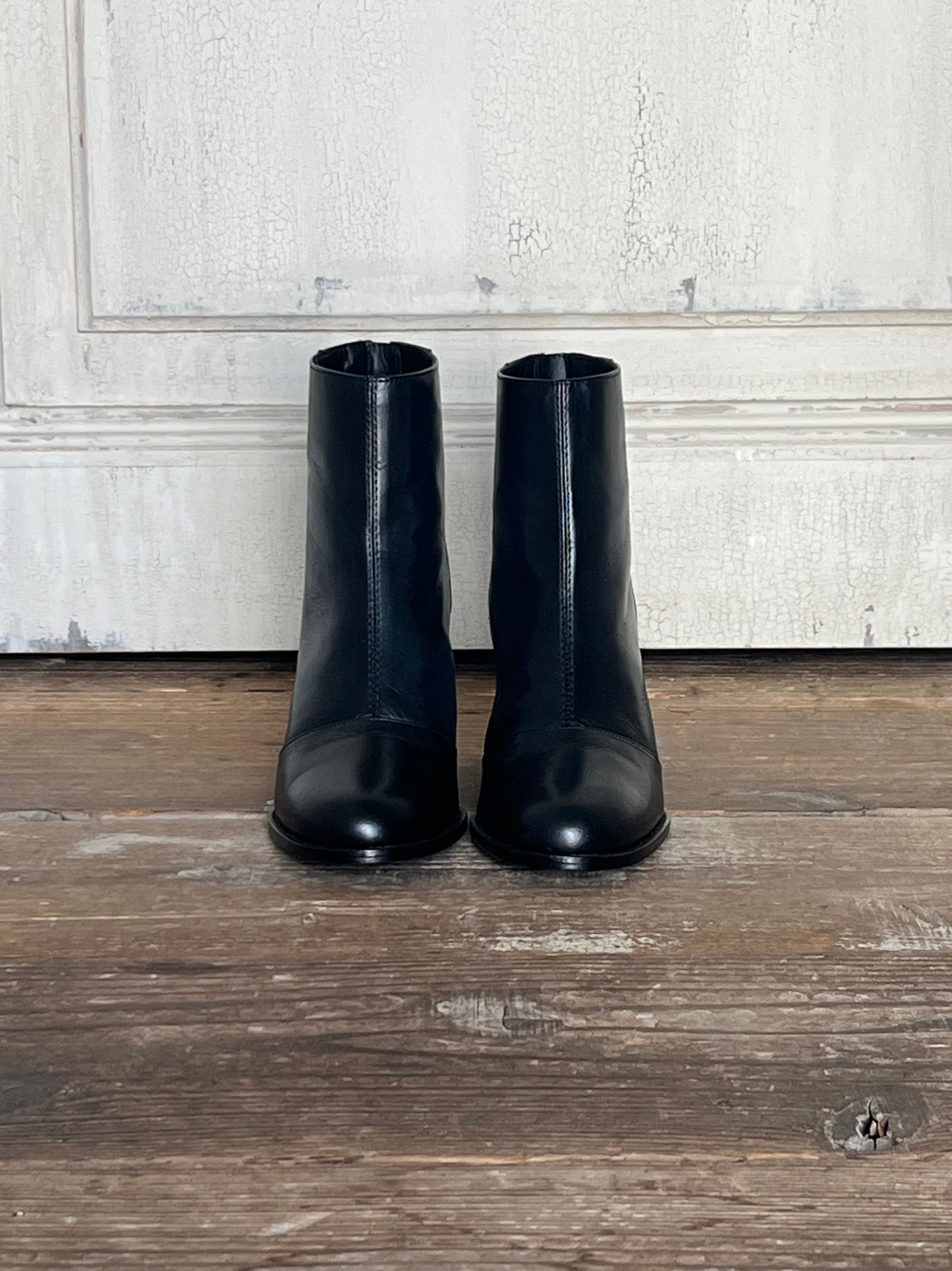 Sellenatela - GINA BLACK