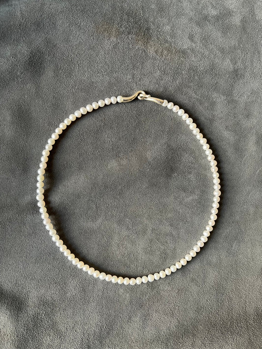 R.ALAGAN - BABY PEAL COLLAR