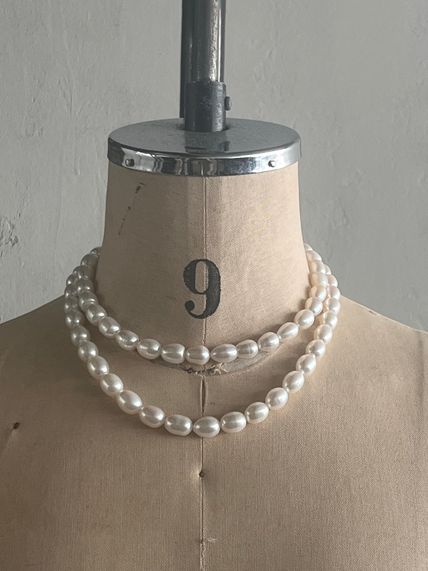 R.ALAGAN - LONG PEAL NECKLACE