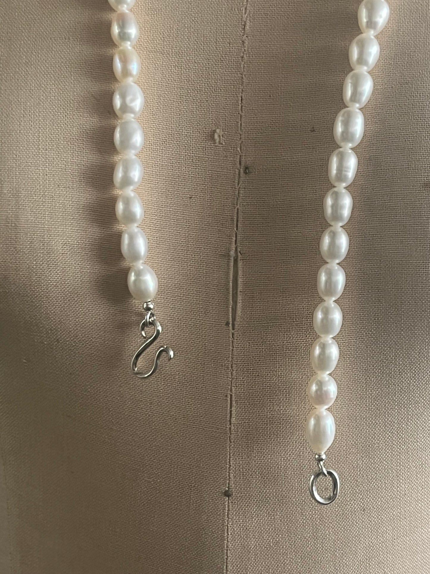 R.ALAGAN - LONG PEAL NECKLACE