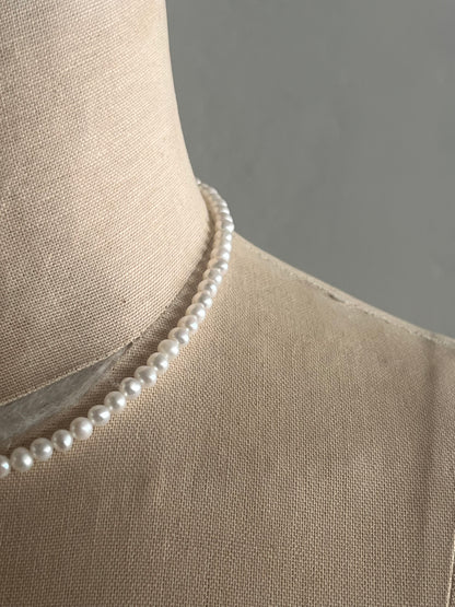 R.ALAGAN - BABY PEAL COLLAR