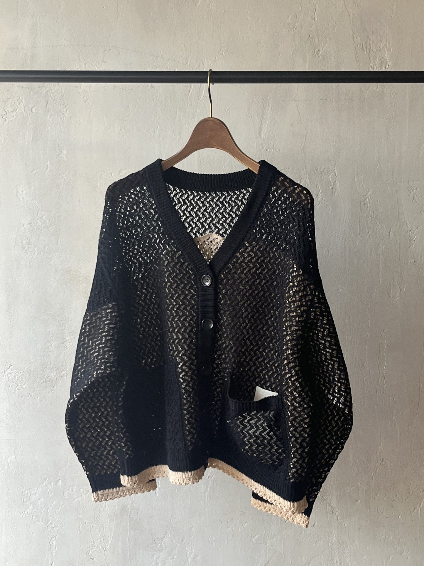 Kota Gushiken - Inside Out 2 Layers Cardigan col.Black/Beige
