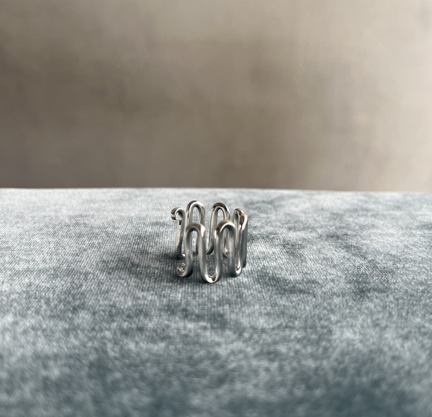 R.ALAGAN - FICKLE RING