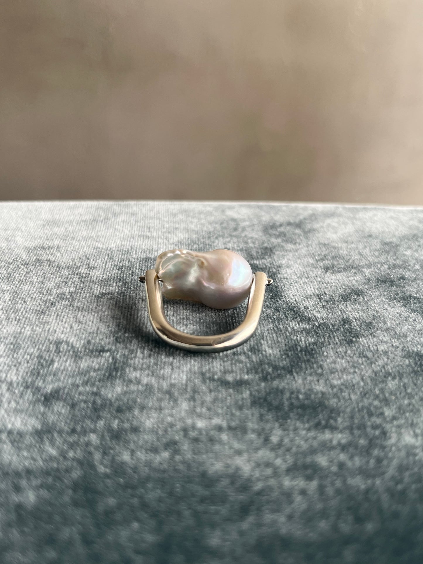R.ALAGAN - DISTORTED PEARL RING