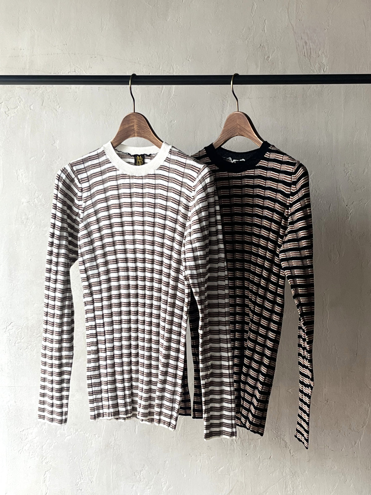 BATONER - SOLID WOOL WIDE RIB BORDER CREW NECK