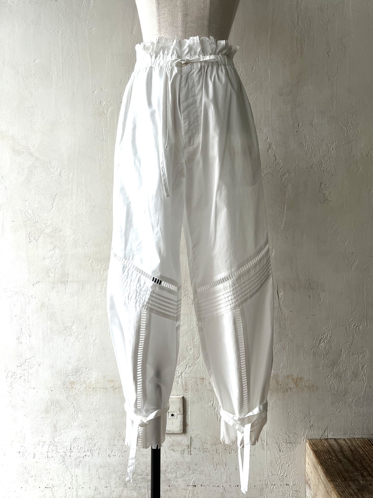 JUN MIKAMI - CUT RAFFLE PANTS