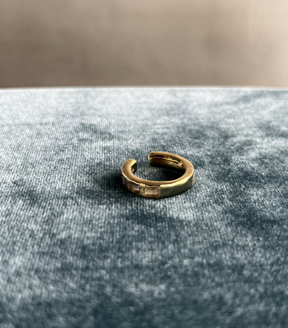 R.ALAGAN - EAR CUFF TILE