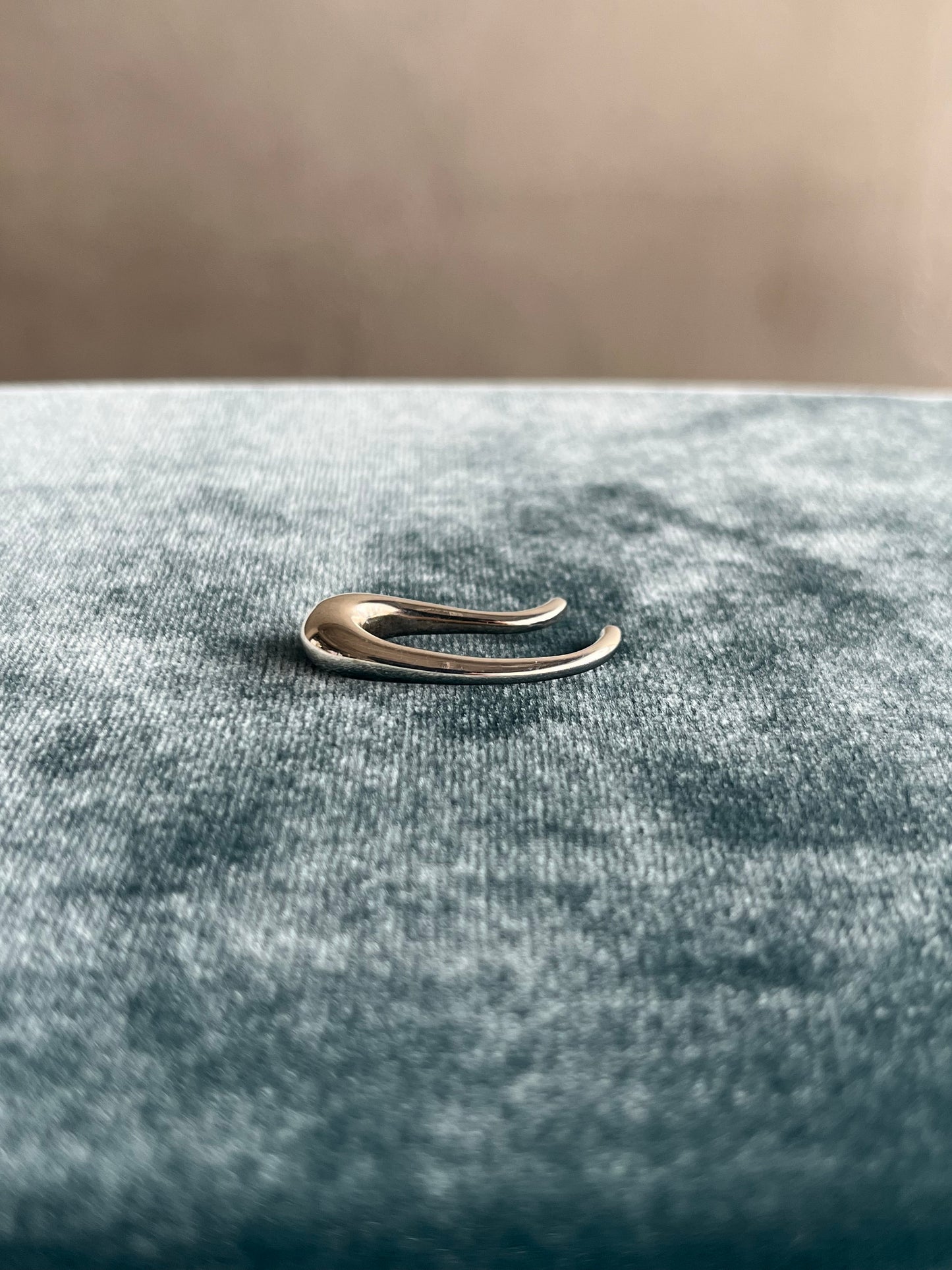 R.ALAGAN - EAR CUFF PUFFY