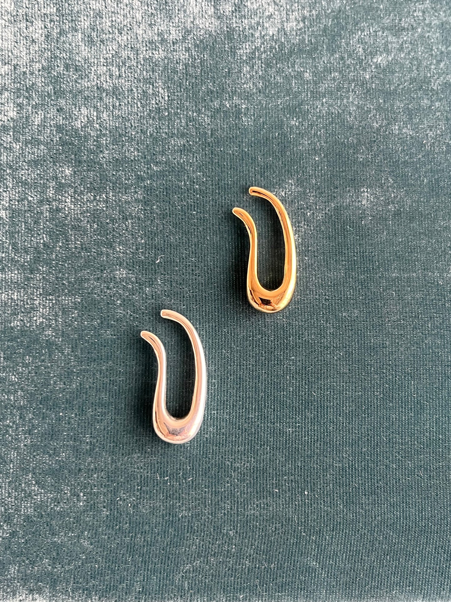 R.ALAGAN - EAR CUFF PUFFY