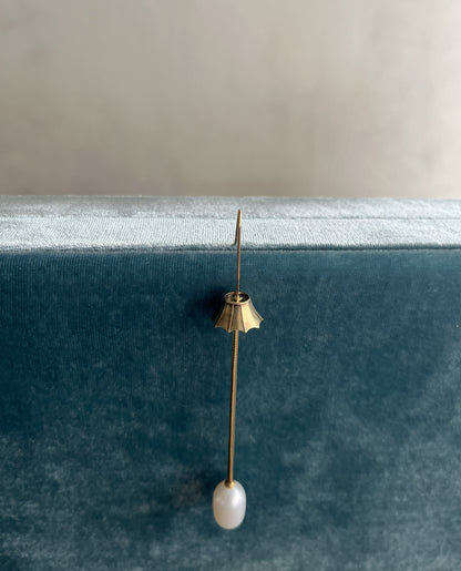 R.ALAGAN - LAMP EARRING