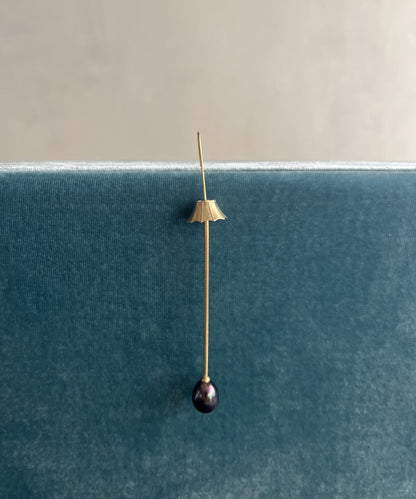 R.ALAGAN - LAMP EARRING