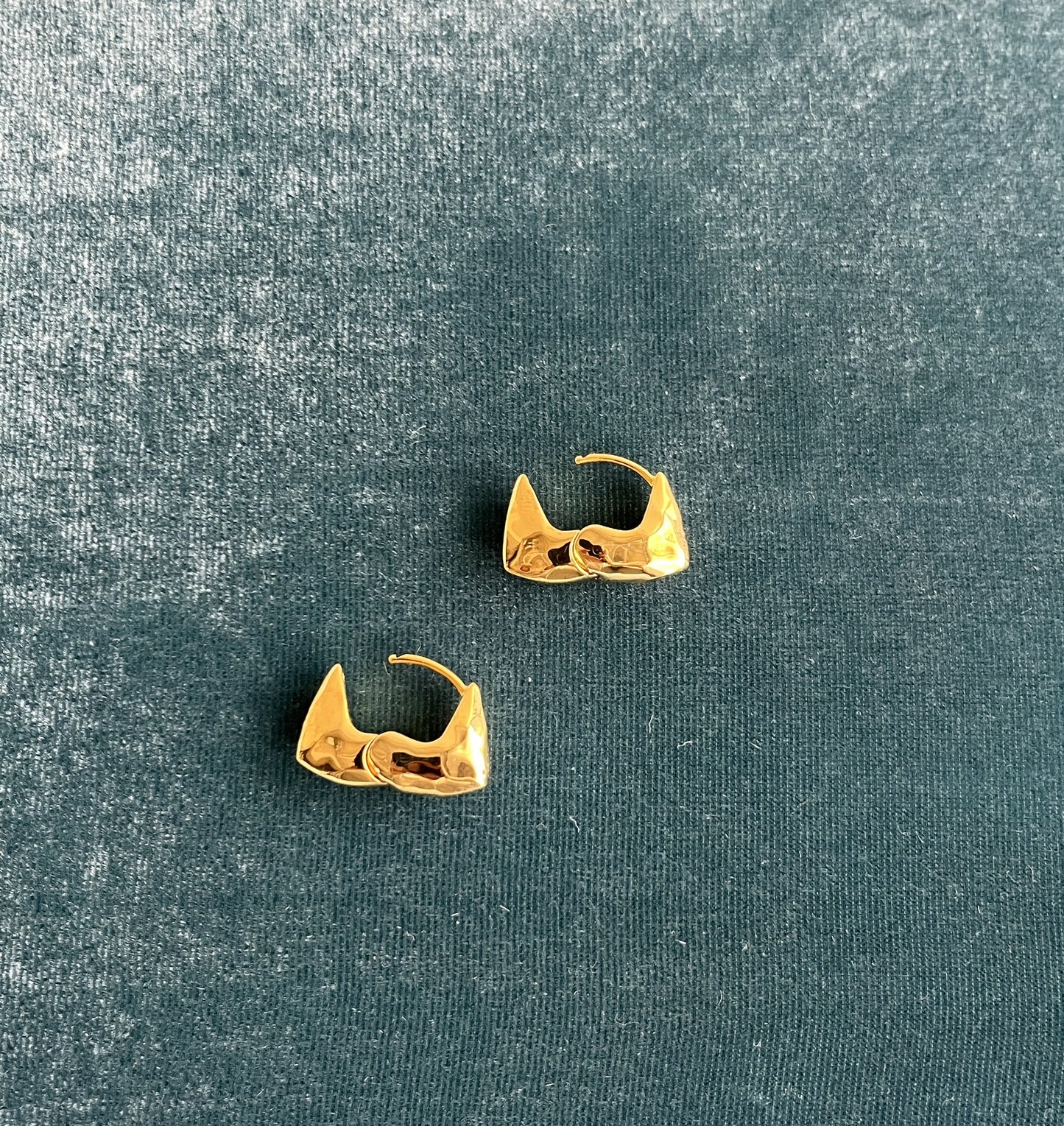 R.ALAGAN - TINY BAUM HOOPS