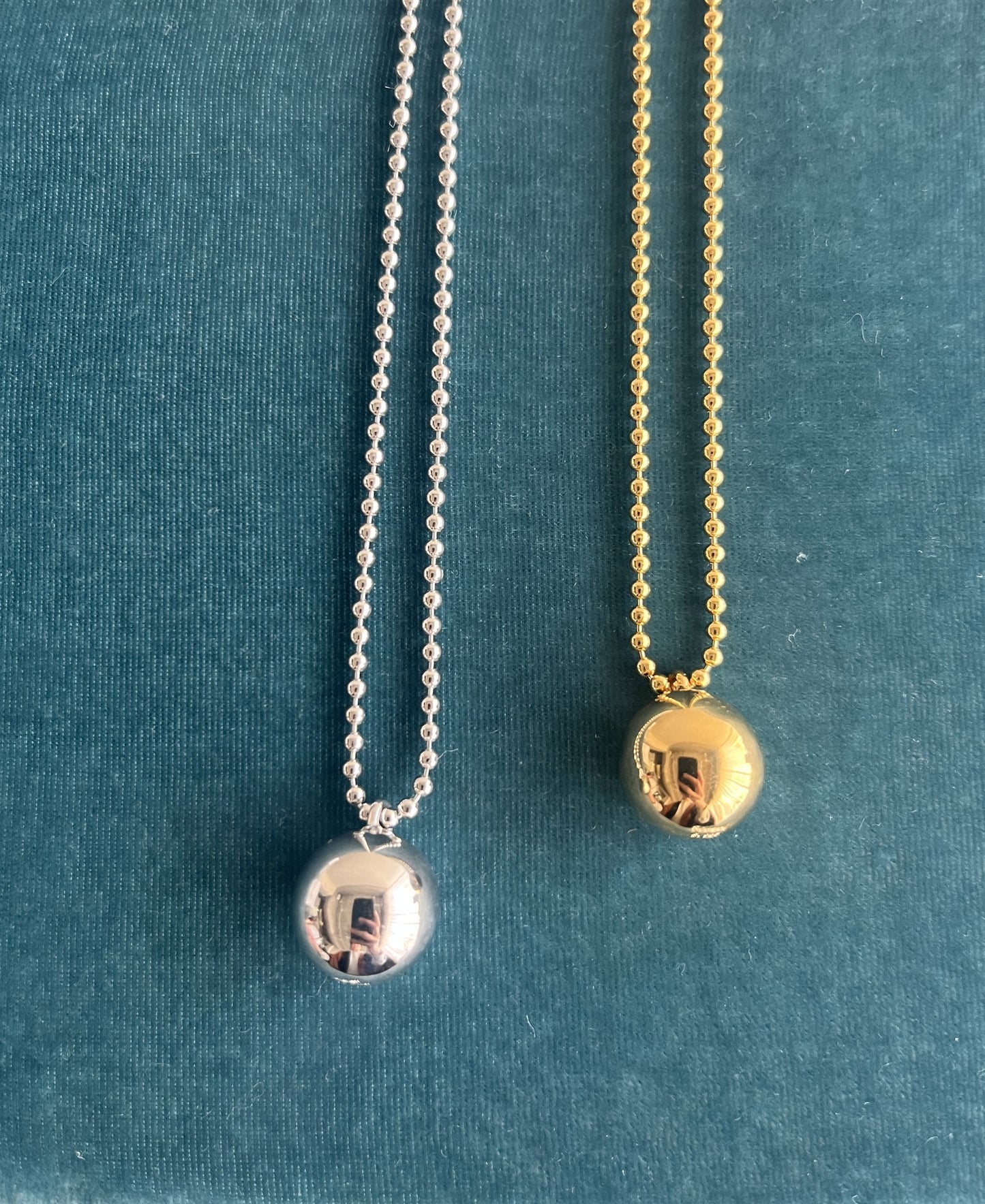 R.ALAGAN - BALL NECKLACE