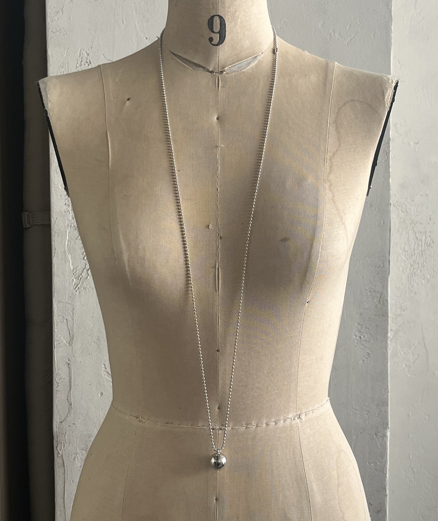 R.ALAGAN - BALL NECKLACE