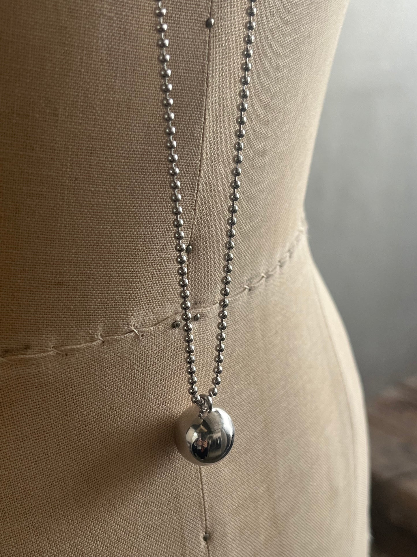 R.ALAGAN - BALL NECKLACE