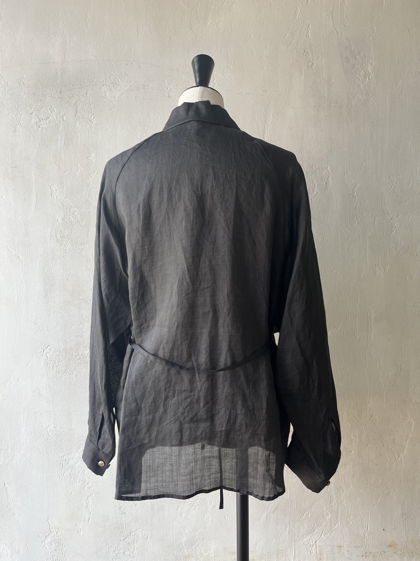 AS YET UNNAMED. - raglansleeve oversized shirts