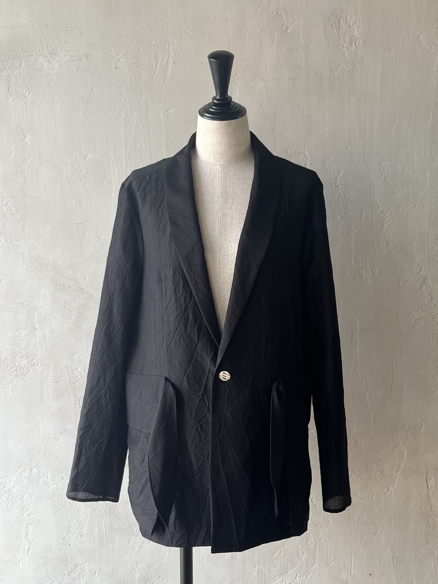 AS YET UNNAMED. - tailored shirts jacket