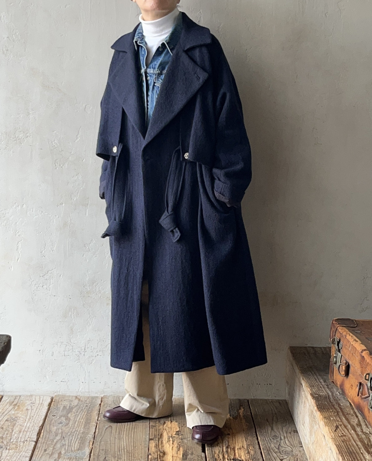 AS YET UNNAMED. - THE AIR-HOLDING COAT