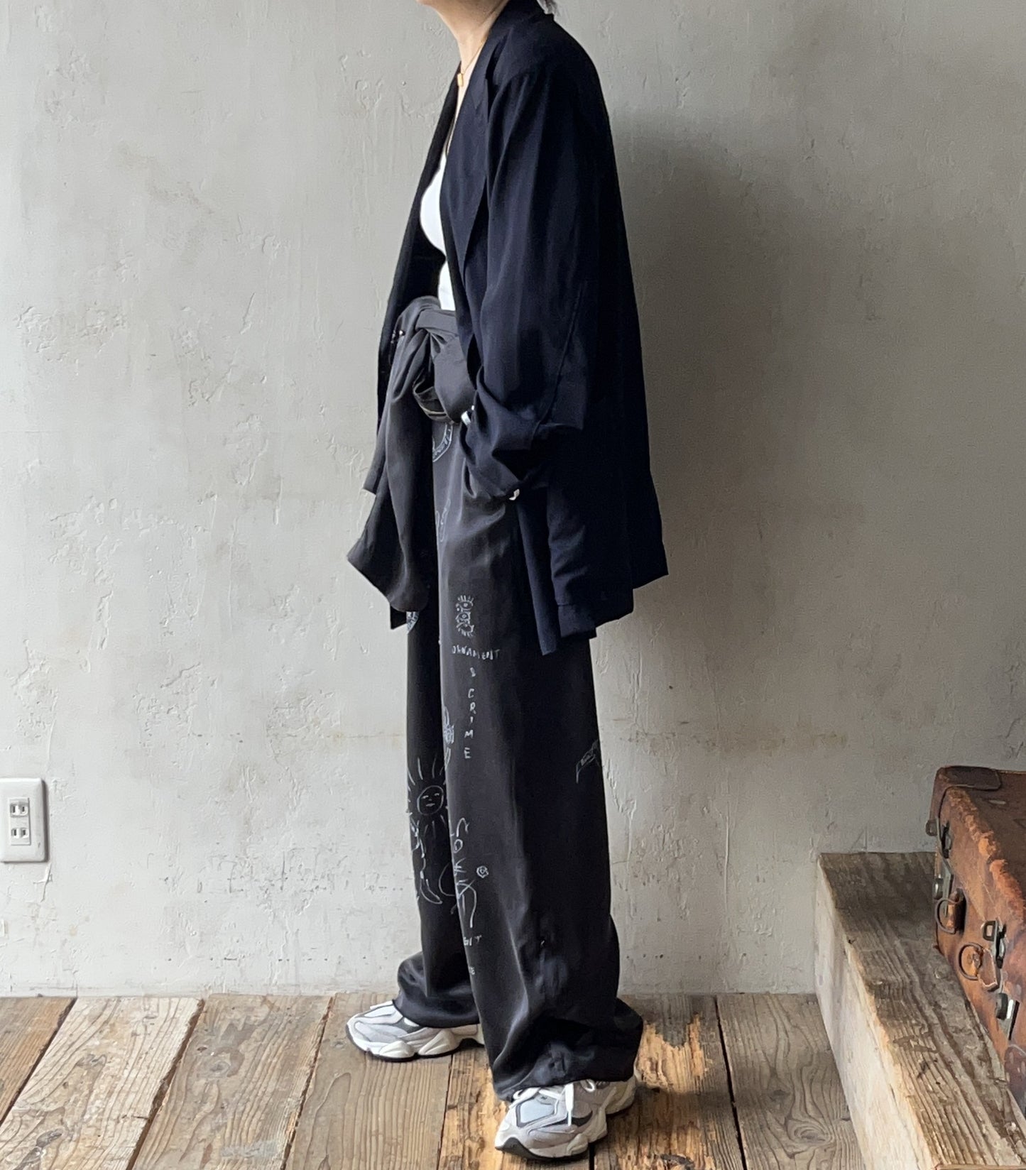 wonderound - SILK WORKSUIT HAND DRAWING