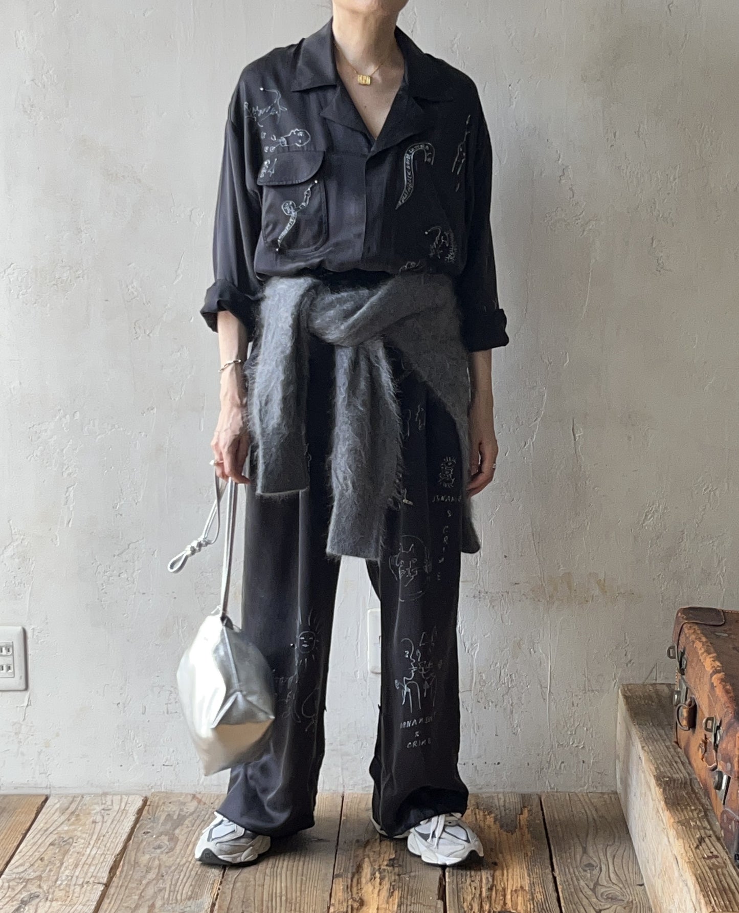 wonderound - SILK WORKSUIT HAND DRAWING