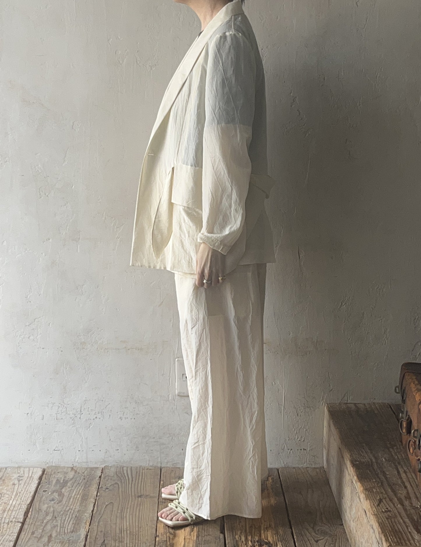AS YET UNNAMED. - the 3 tucks wide pants
