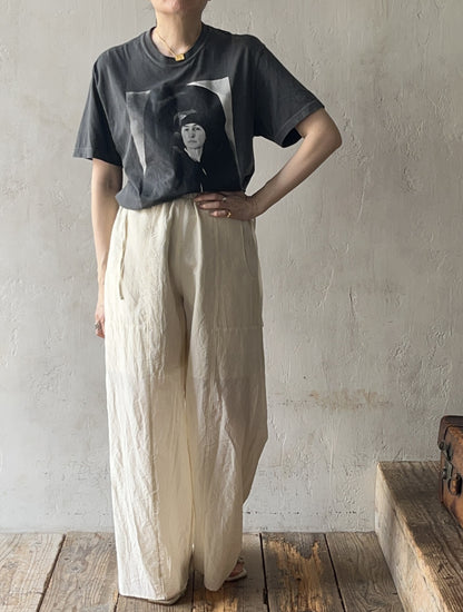 AS YET UNNAMED. - the 3 tucks wide pants